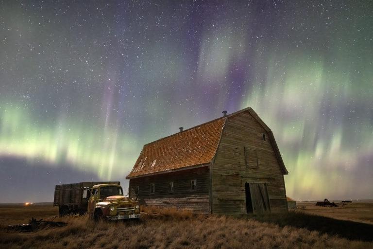 Aurora Borealis explodes over a barn in Saskatchewan